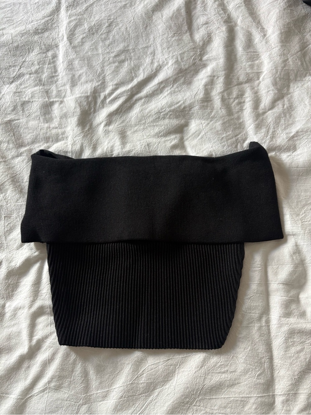 Aritzia Top